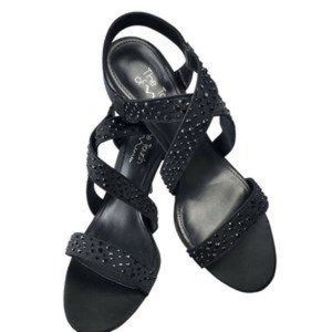 The Touch of Nina Black Heeled Slip-on Sandals Strappy Black Studs Womens 9.5